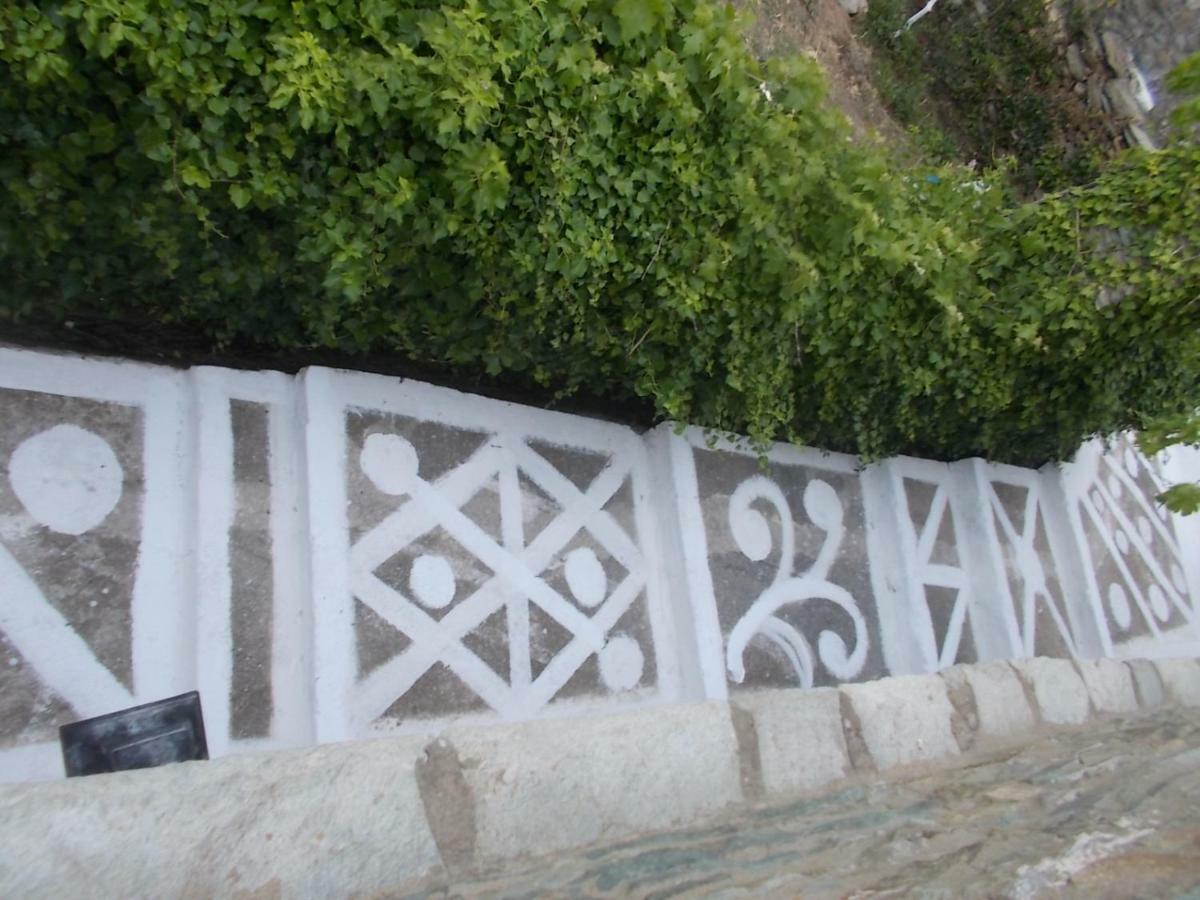 Cyclades Olive Museum'S Guest House Pitrofos Exterior foto