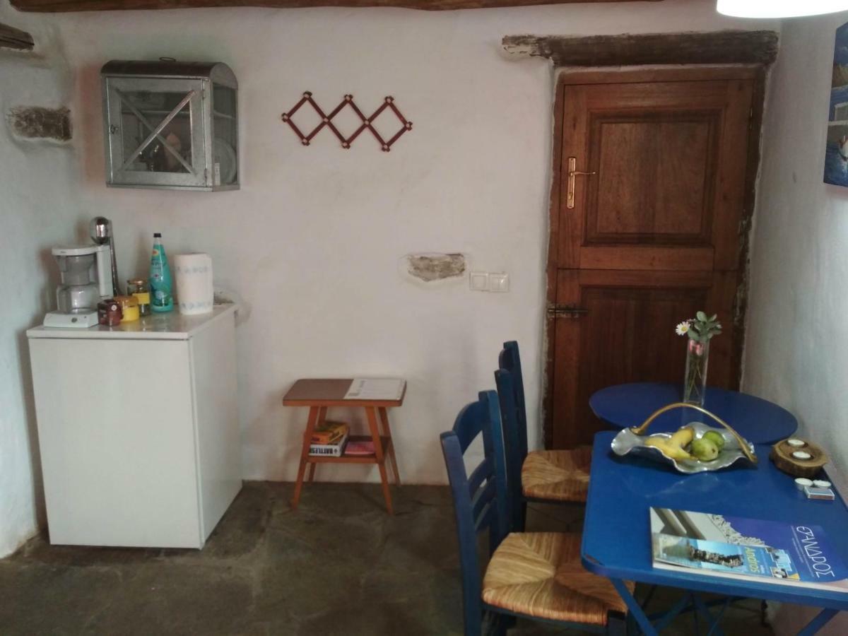 Cyclades Olive Museum'S Guest House Pitrofos Exterior foto